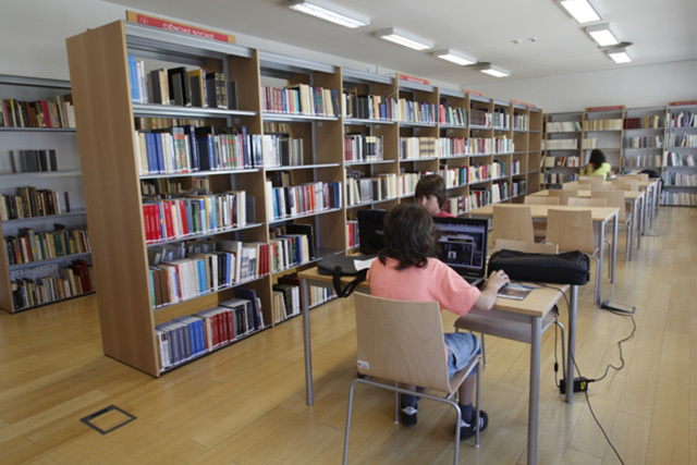 Biblioteca_36