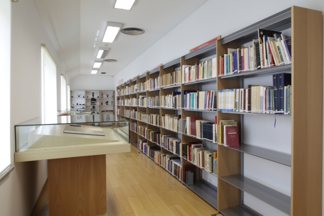 Biblioteca Secção 2