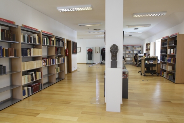 Biblioteca_40
